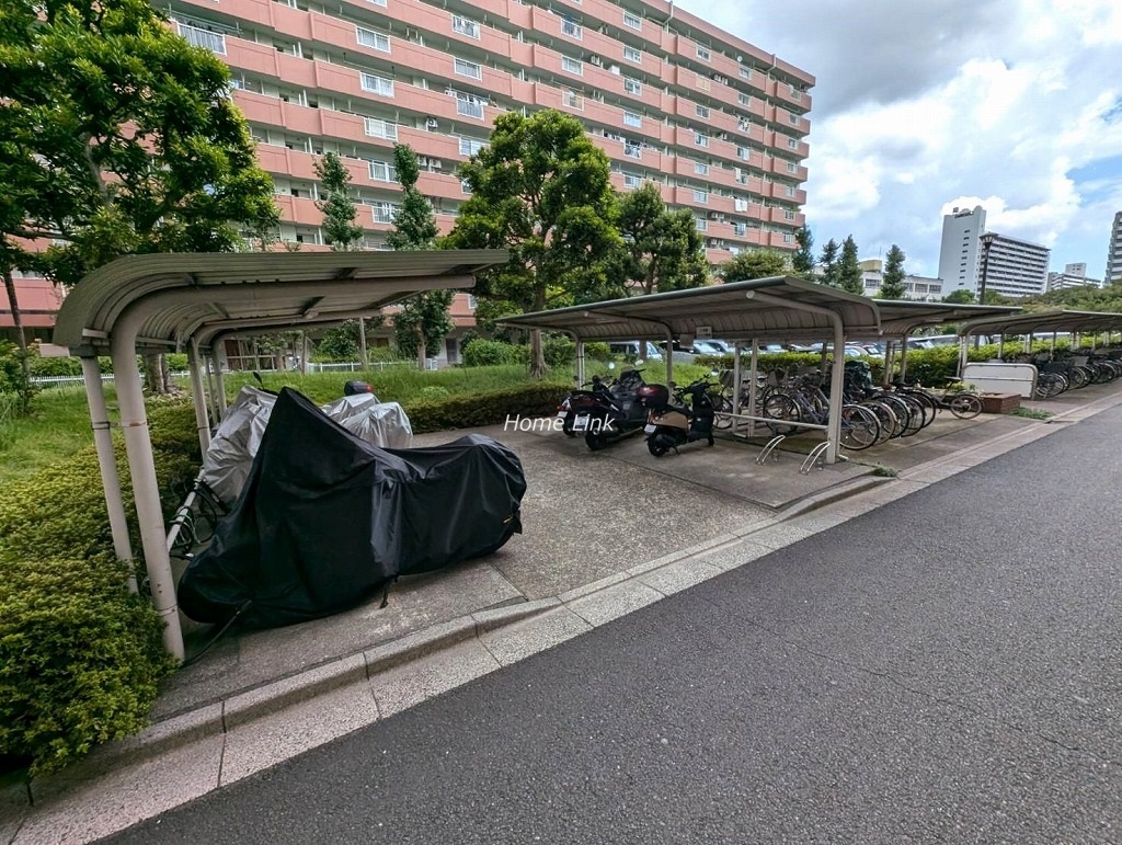 高島平第3住宅　バイク置き場